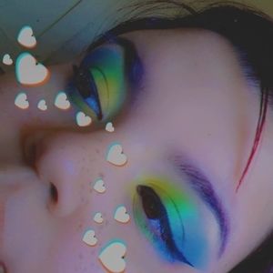 Meet your Posher, Kerin